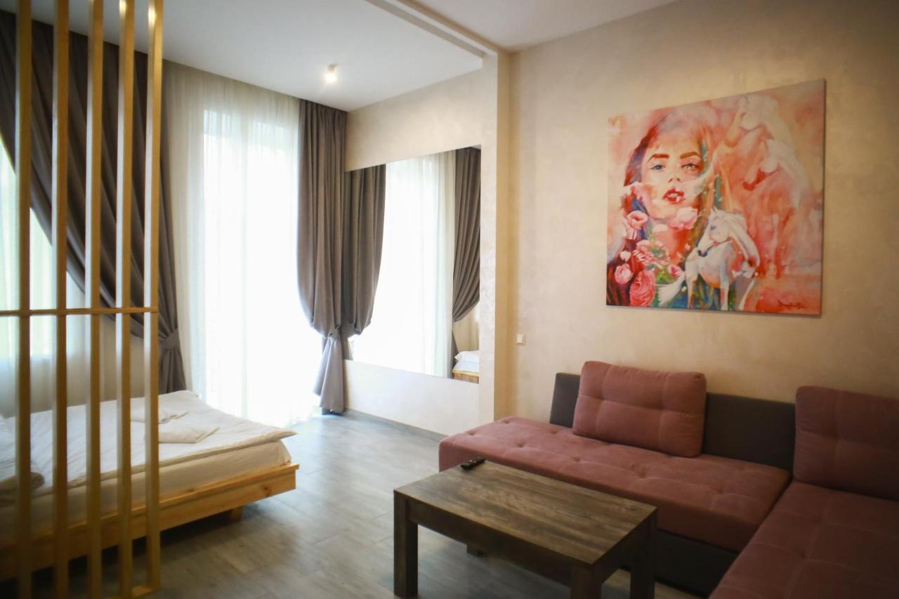 Leogrand Apartment On Drohobycha 4 Lvov Exteriér fotografie