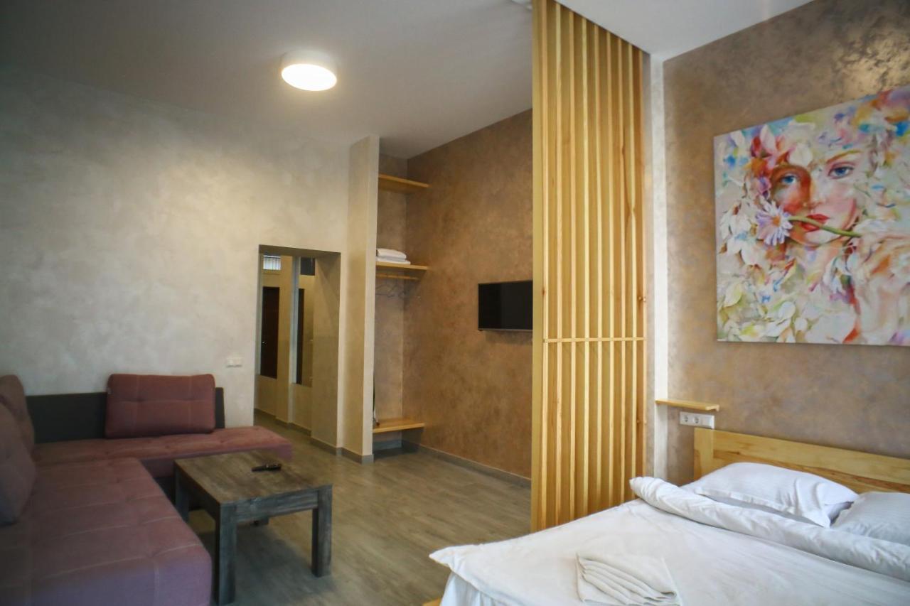 Leogrand Apartment On Drohobycha 4 Lvov Exteriér fotografie