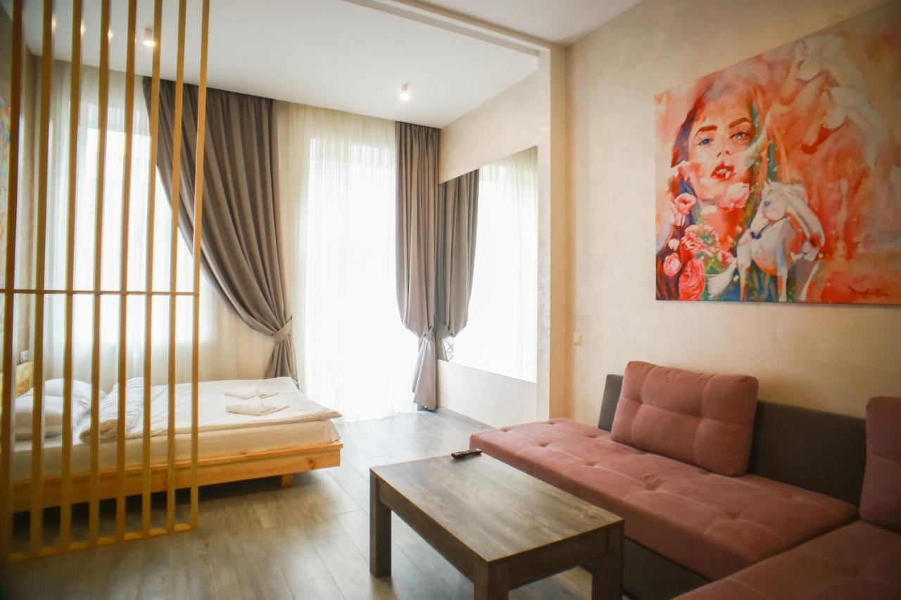 Leogrand Apartment On Drohobycha 4 Lvov Exteriér fotografie